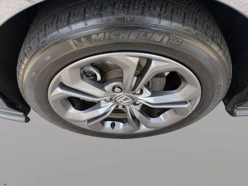 Used 2023 Honda Accord EX image 9