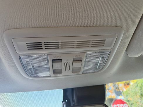 Used 2021 Honda HR-V EX image 37