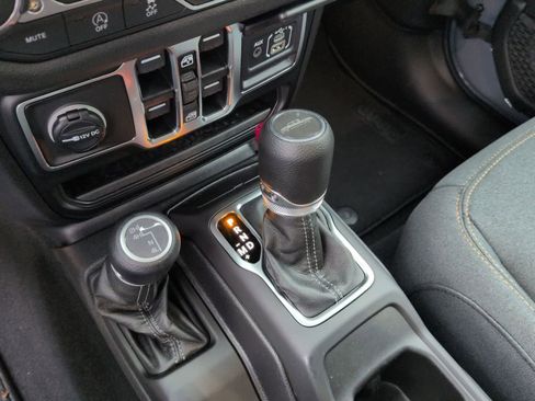 New 2026 Jeep Gladiator Sport AWD/4WD image 23