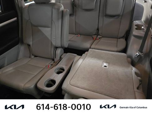 Used 2018 Toyota Highlander XLE image 18