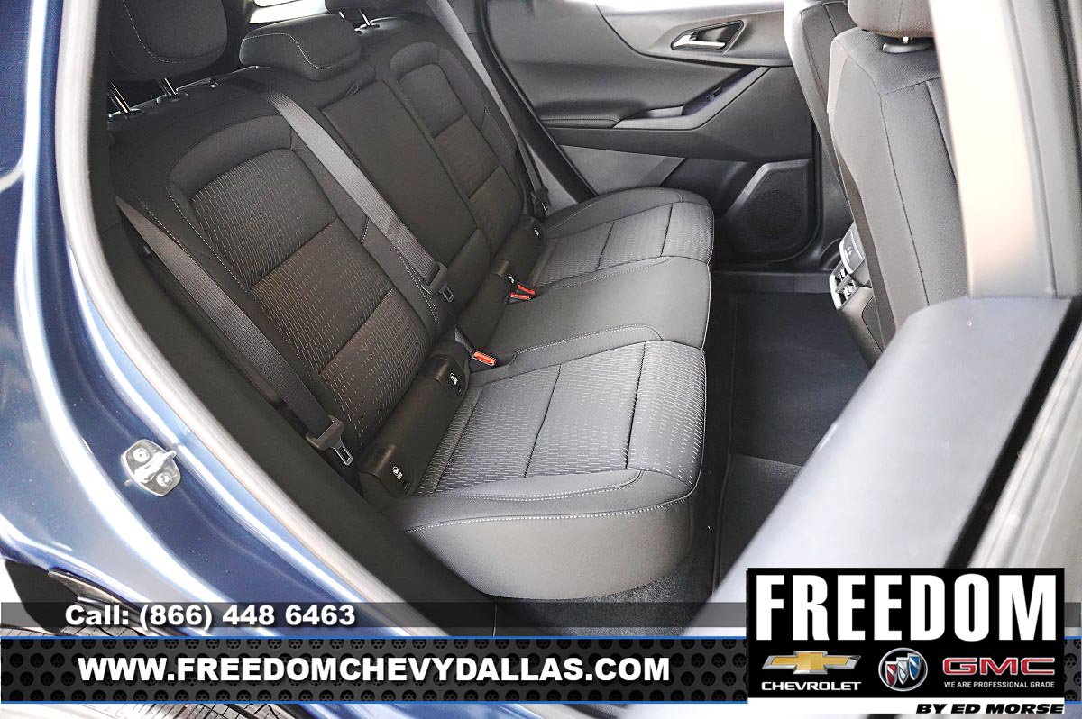 Used 2027 Chevrolet Equinox LT FWD image 16