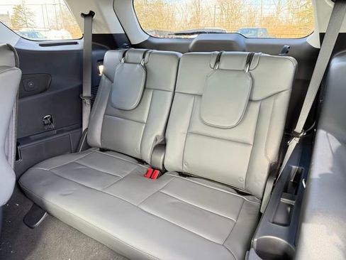 New 2026 Ford Explorer Active w/ Active Comfort Package image 14