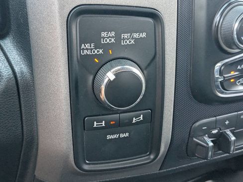 Used 2018 RAM 2500 Power Wagon w/ Luxury Group image 27