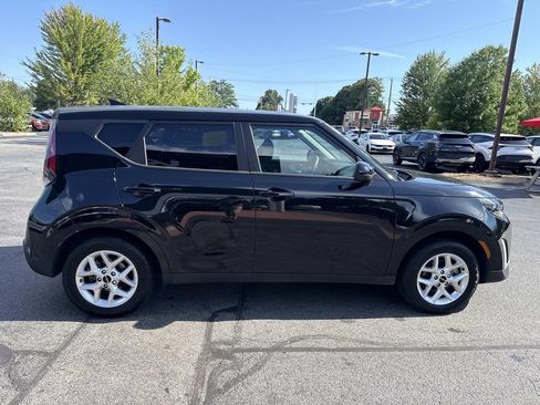 Used 2024 Kia Soul LX w/ Option Group 015 FWD image 8