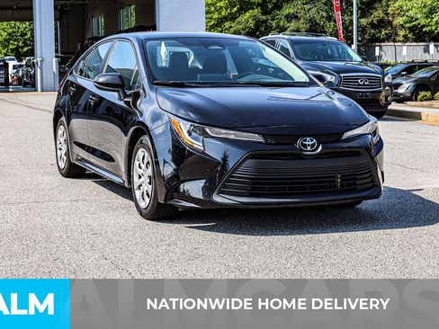 Used 2023 Toyota Corolla LE image 5