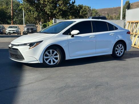 Used 2026 Toyota Corolla LE FWD image 1