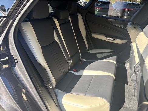 Used 2022 Lexus NX 250 FWD image 24