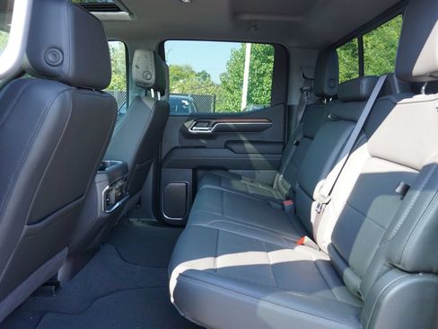 Used 2024 GMC Sierra 1500 Denali w/ Denali Reserve Package AWD/4WD image 23