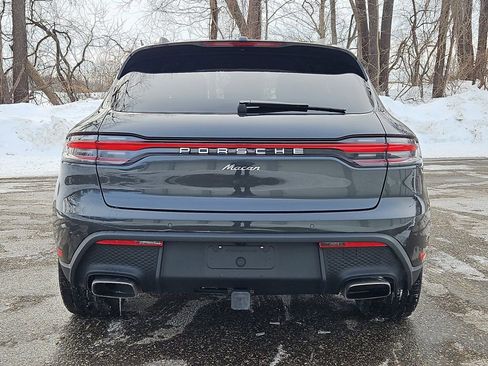 Certified 2025 Porsche Macan image 6
