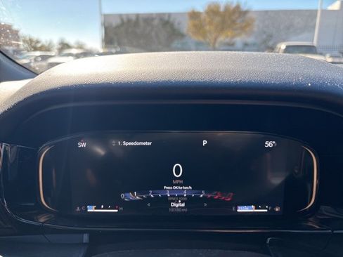 Used 2024 Jeep Wagoneer Series II image 11