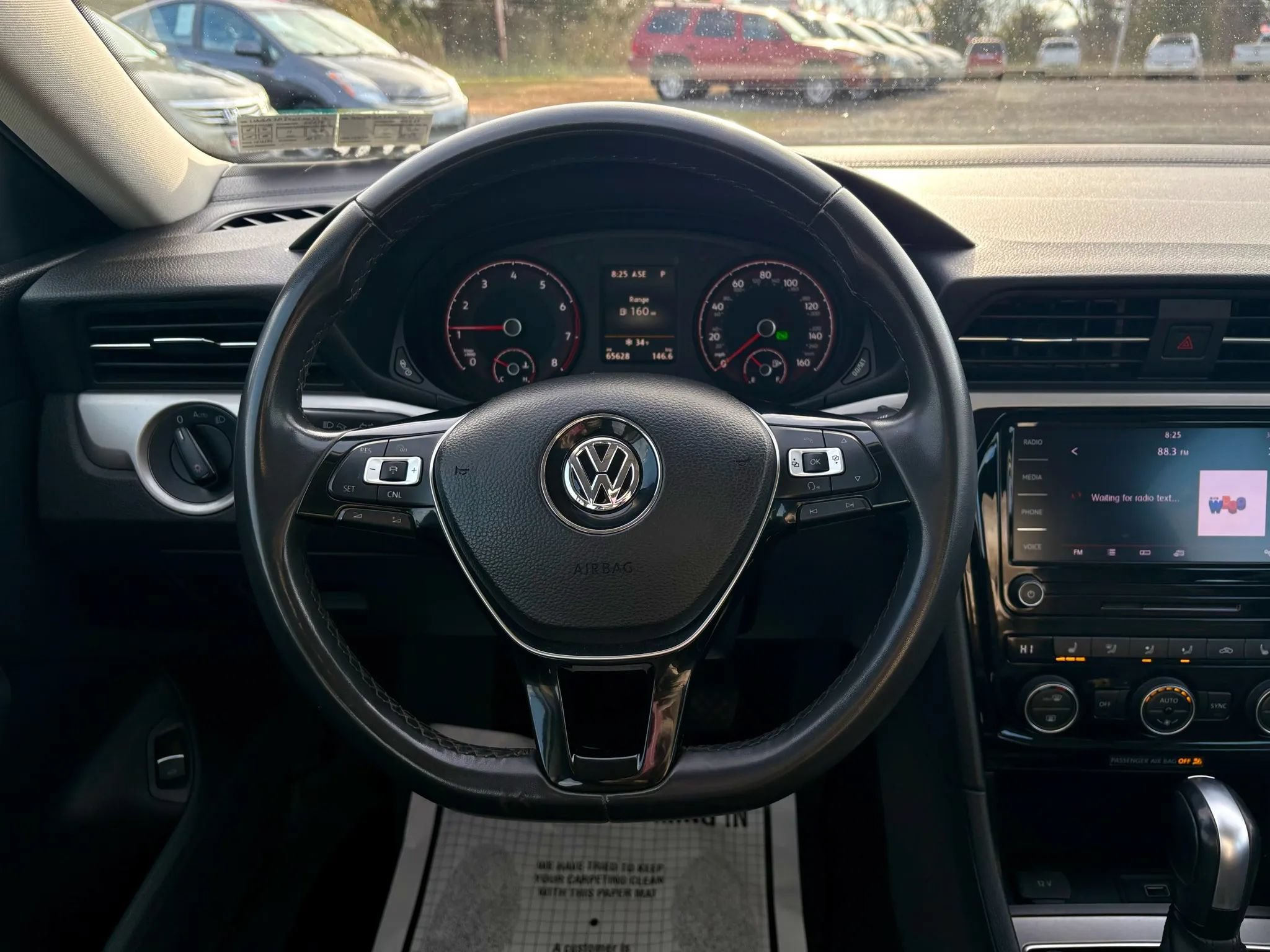 Used 2022 Volkswagen Passat 2.0T SE FWD image 32
