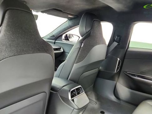 Used 2024 Lucid Air Touring AWD/4WD image 30