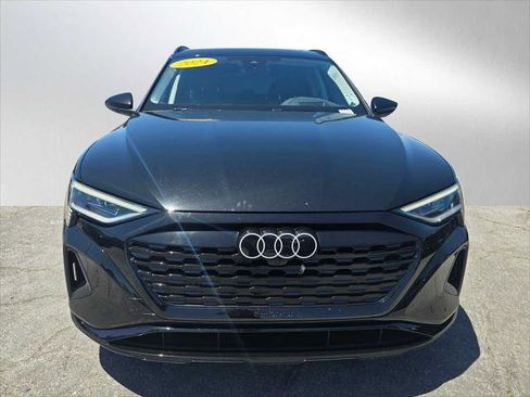 Used 2024 Audi Q8 e-tron Prestige w/ Prestige Package AWD/4WD image 8