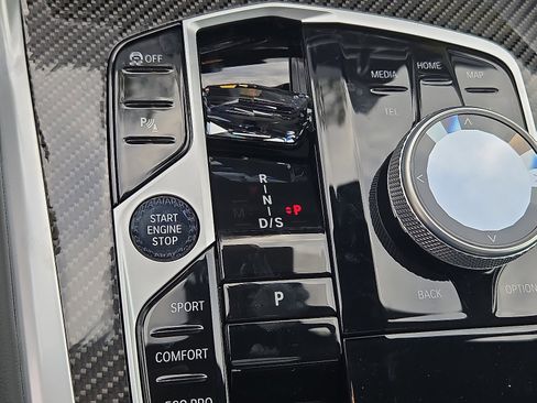 New 2026 BMW X6 M60i w/ Executive Package image 7