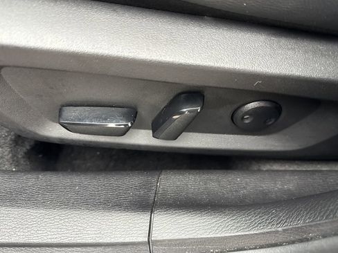 Used 2024 Mitsubishi Outlander SEL image 13