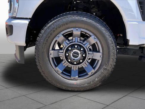 Used 2025 Ford F250 XL w/ STX Appearance Package AWD/4WD image 10