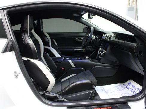Used 2021 Ford Mustang Shelby GT500 w/ Technology Package image 14