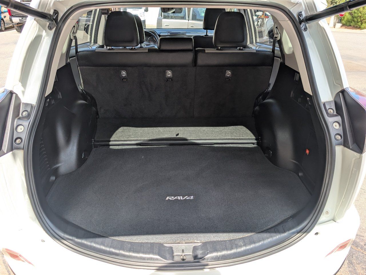 Used 2016 Toyota RAV4 Limited w/ Advanced Technology Package AWD/4WD image 9