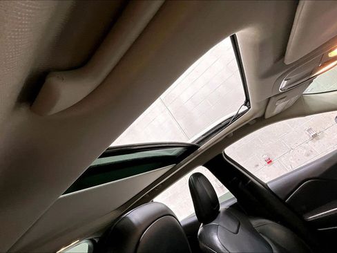 Used 2015 Jeep Cherokee Limited image 27