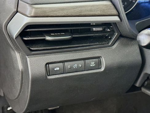 Used 2025 Nissan Altima 2.5 SV image 17