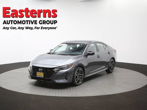 Used 2025 Nissan Sentra SR FWD image 54