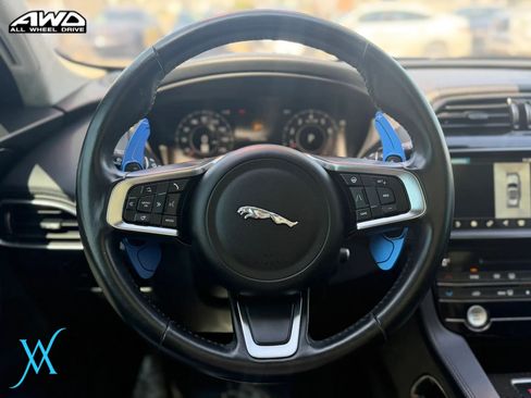 Used 2020 Jaguar F-PACE Prestige AWD/4WD image 33