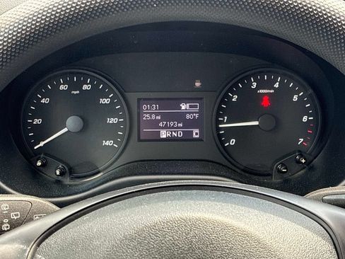 Used 2021 Mercedes-Benz Metris image 22