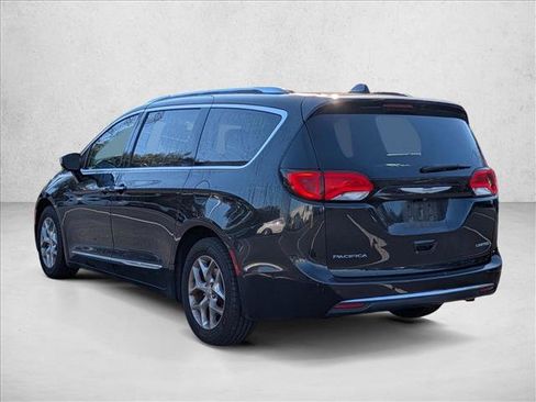 Used 2018 Chrysler Pacifica Limited w/ Advanced Safetytec Group image 7