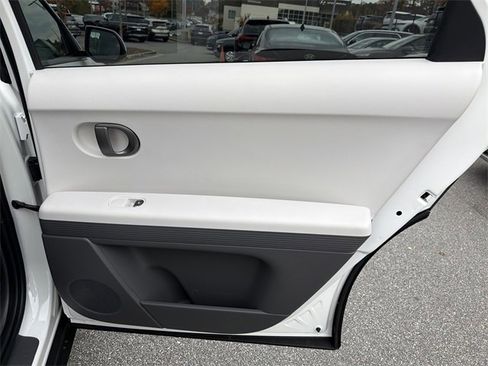 New 2026 Hyundai Ioniq 5 SE image 16