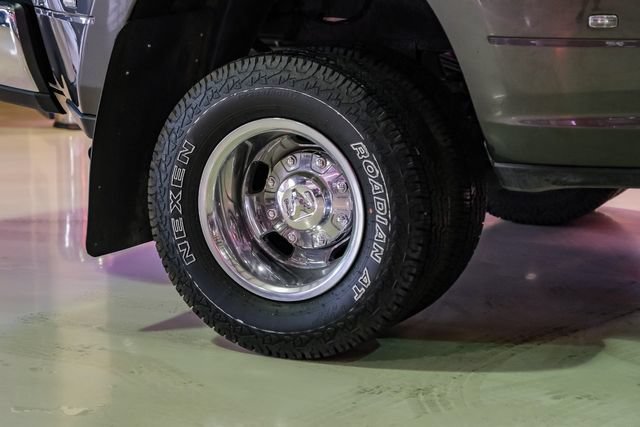 Used 2024 RAM 3500 Tradesman w/ Chrome Appearance Group AWD/4WD image 52