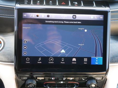 Used 2025 Jeep Grand Cherokee Limited w/ Luxury Tech Group II image 30