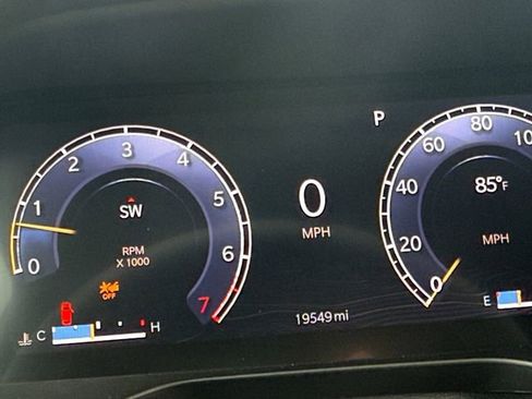 Used 2023 Jeep Grand Cherokee Limited w/ Luxury Tech Group II image 25