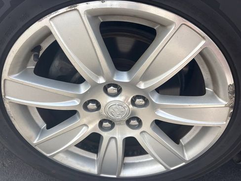 Used 2011 Buick LaCrosse CXL FWD image 12