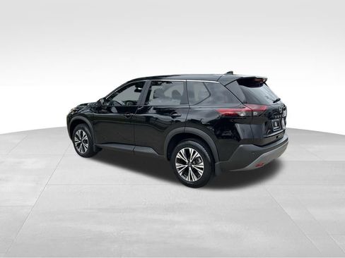 Used 2023 Nissan Rogue SV FWD image 3