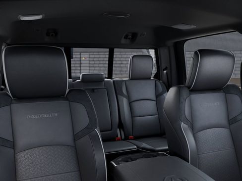 New 2025 RAM 3500 Laramie AWD/4WD image 27
