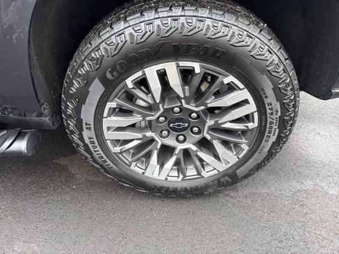 Used 2025 Chevrolet Tahoe Z71 image 30