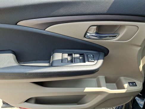 Used 2016 Honda Pilot EX-L image 10
