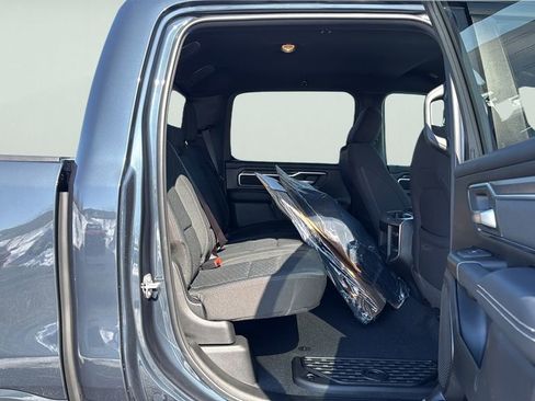 New 2026 RAM 1500 4x4 Crew Cab image 12