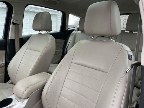 Used 2013 Ford C-MAX SEL image 25