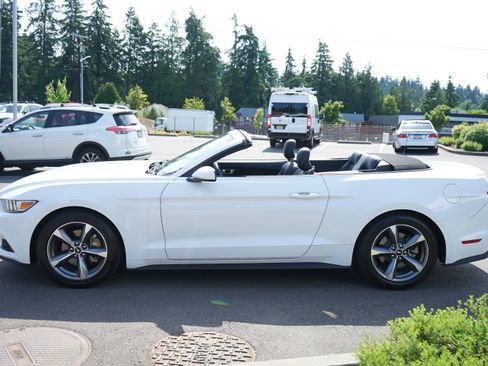 Used 2016 Ford Mustang Convertible w/ Equipment Group 051A RWD image 13