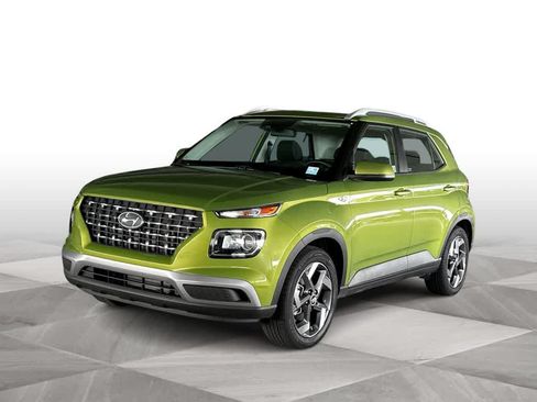 Used 2024 Hyundai Venue SEL FWD image 4
