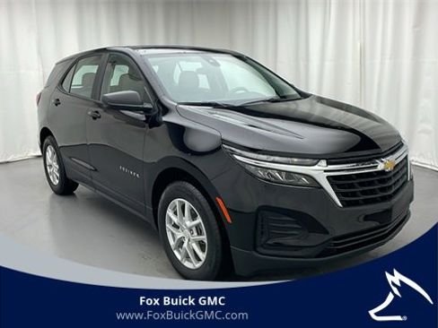 Certified 2023 Chevrolet Equinox LS image 2