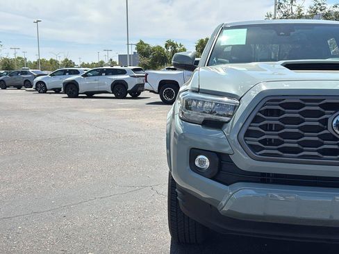Used 2023 Toyota Tacoma TRD Sport AWD/4WD image 3