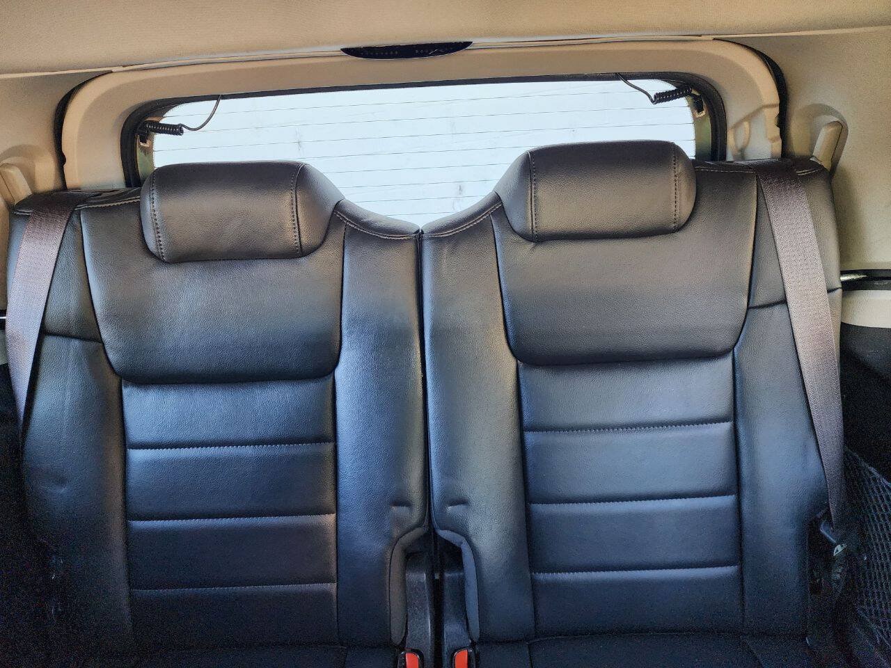 Used 2010 Jeep Commander Sport w/ Sun/Sound Group RWD image 23