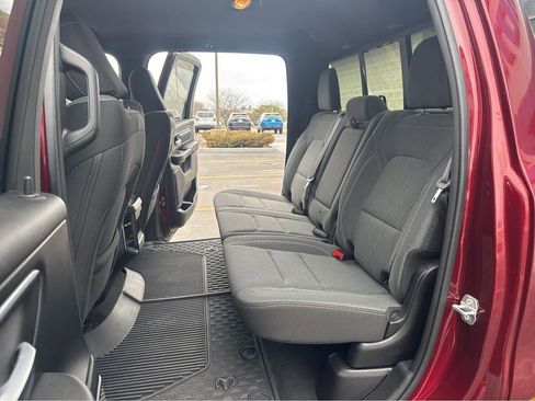 Used 2022 RAM 1500 Big Horn AWD/4WD image 30