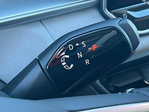 New 2026 Volkswagen Tiguan SE AWD/4WD image 13