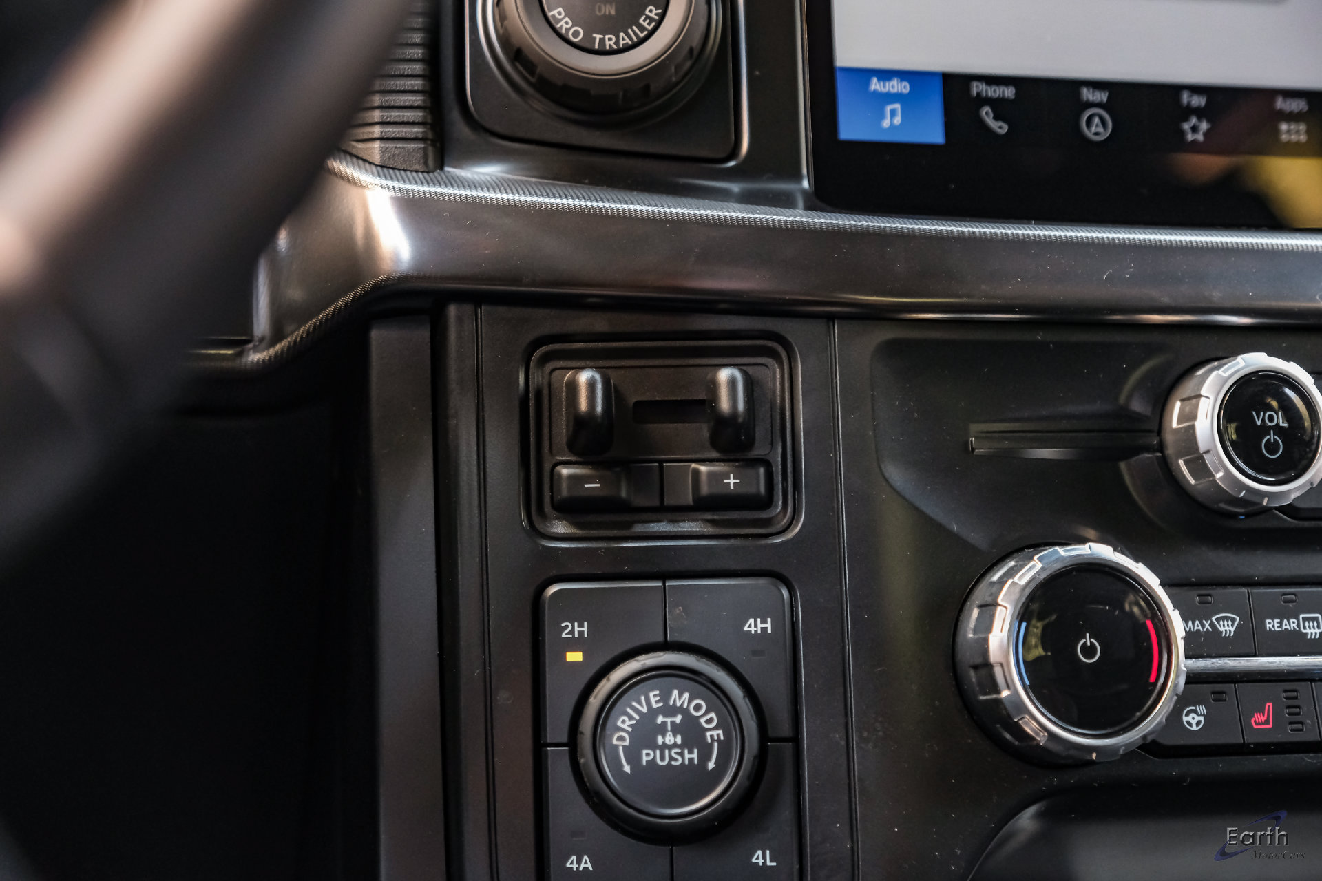Used 2025 Ford F150 Raptor AWD/4WD image 71