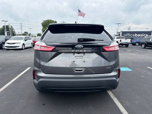 Used 2021 Ford Edge SE w/ Cargo Accessory Package AWD/4WD image 3