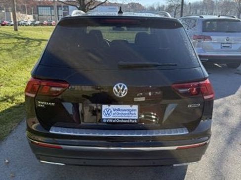 Certified 2021 Volkswagen Tiguan SEL image 5