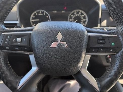 Used 2024 Mitsubishi Outlander SE image 23